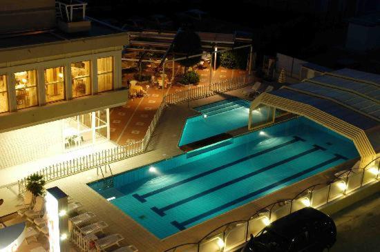 B&B Isabella Milano Marittima Eksteriør bilde